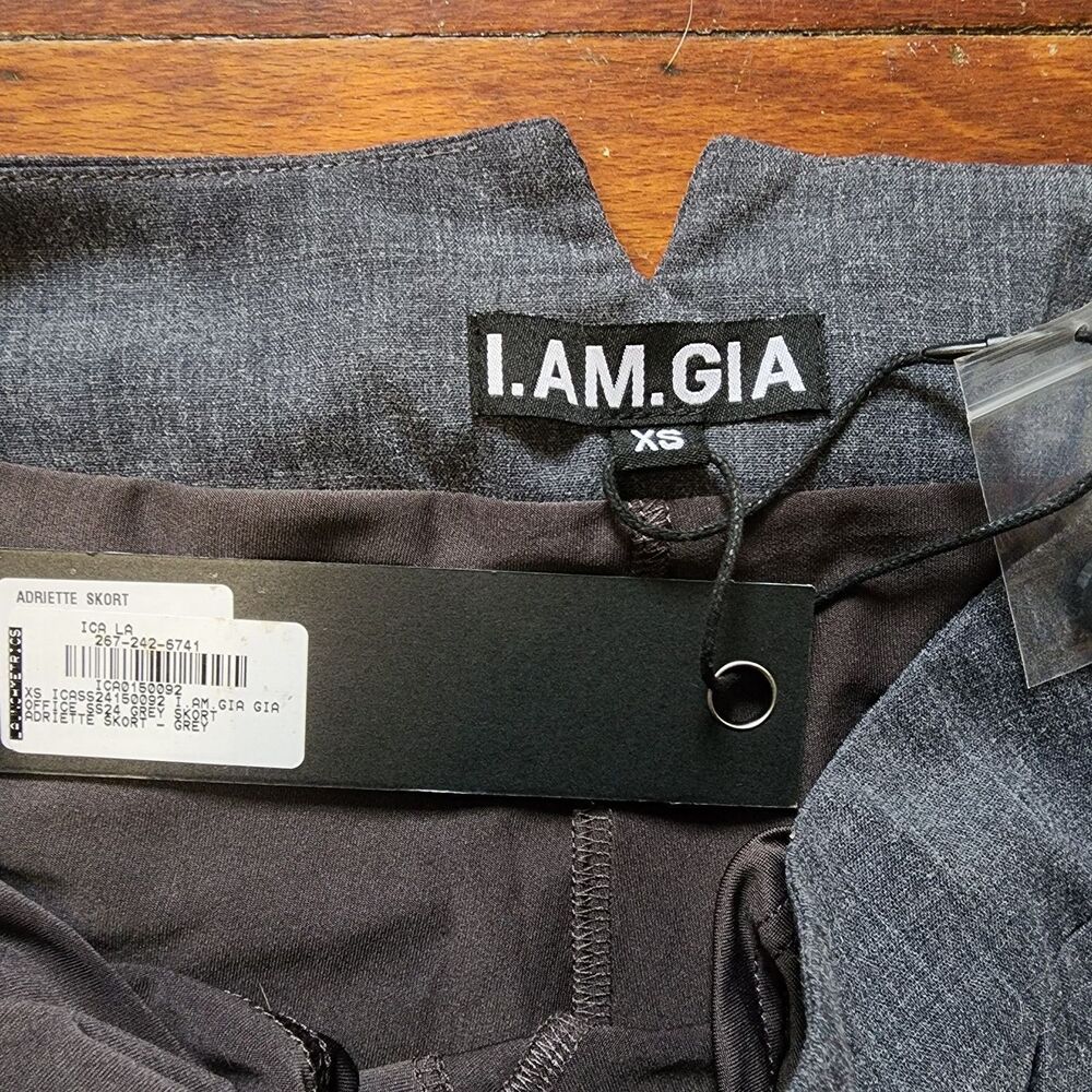 NEW I Am Gia ADRIETTE TOP And SKORT Size XSmall - Picture 4 of 8